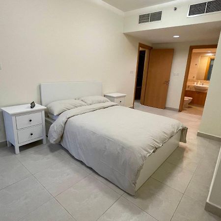 Metro Premium Location Spacious 2 Bedroom Apartment Right Next To The Metro Dubai Exteriör bild