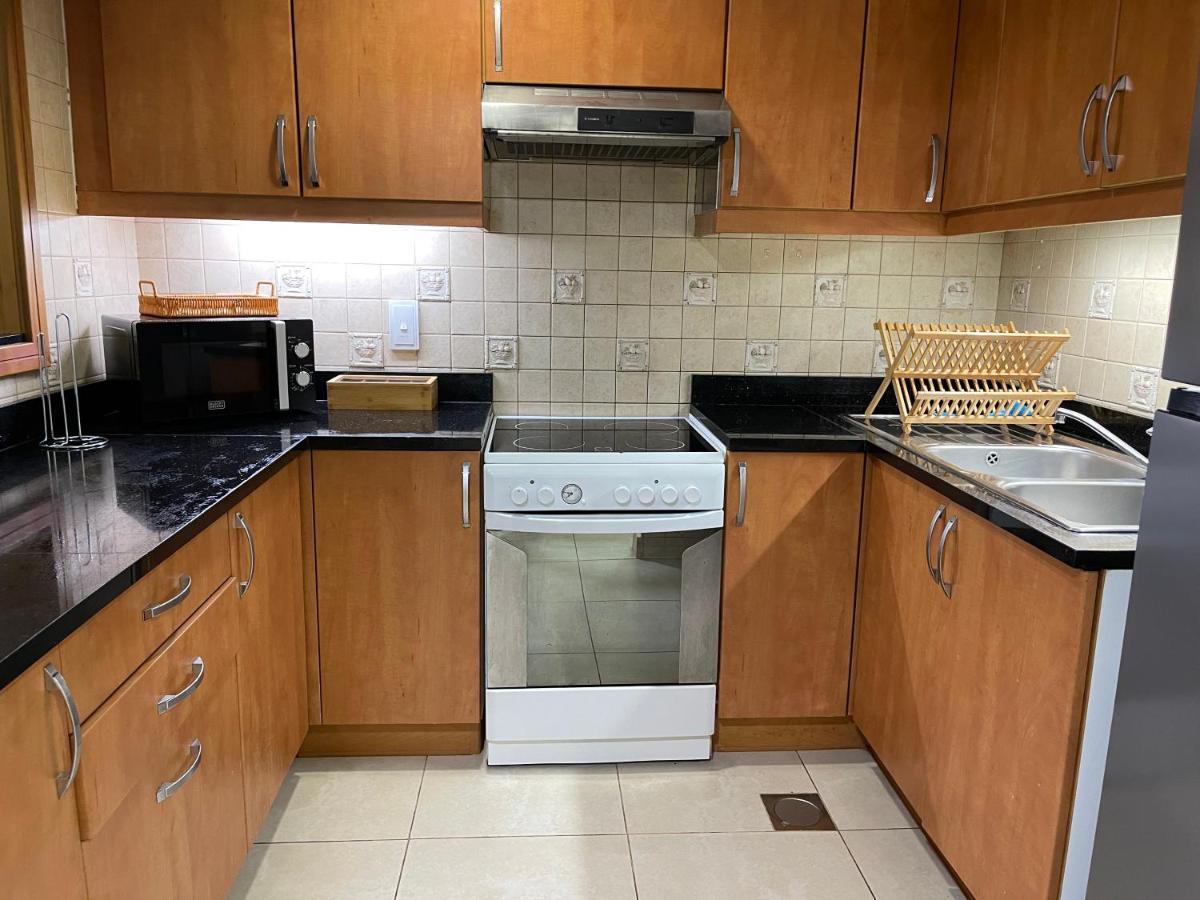 Metro Premium Location Spacious 2 Bedroom Apartment Right Next To The Metro Dubai Exteriör bild